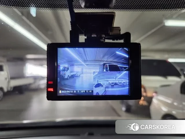 Hyundai Grandeur (GN7) id 2543556 из Кореи 9