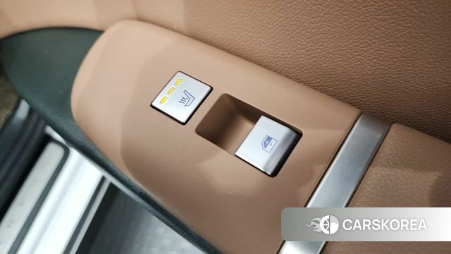 Hyundai Grandeur (GN7) id 3799003 из Кореи 9