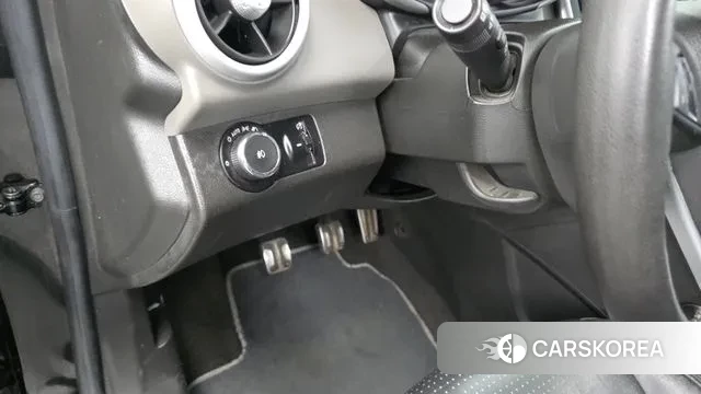 Chevrolet (GM Daewoo) The New Aveo Hatchback id 3531200 из Кореи 9