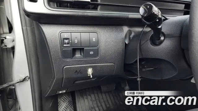 Hyundai Staria id 2906316 из Кореи 9