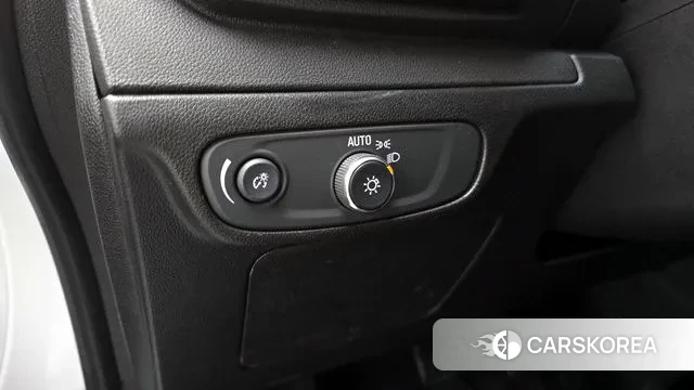 Chevrolet (GM Daewoo) New Bolt EV id 3752110 из Кореи 9