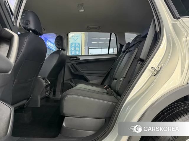 Volkswagen Tiguan L id 4236162 из Китая 9