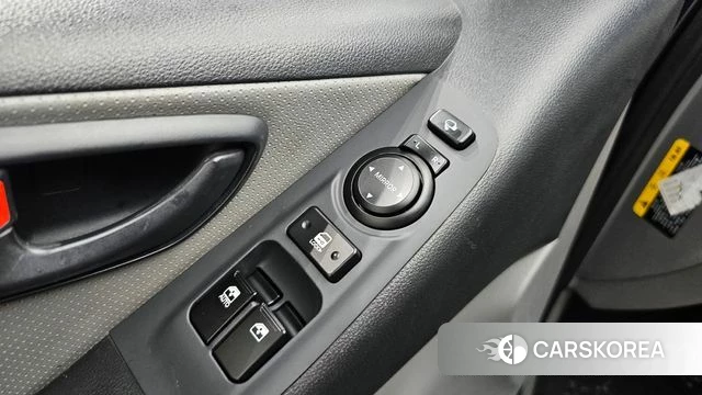 Hyundai The New Grand Starex id 4638128 из Кореи 9