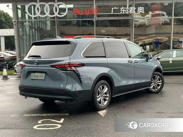 Toyota Saina id 4279171 из Китая 9