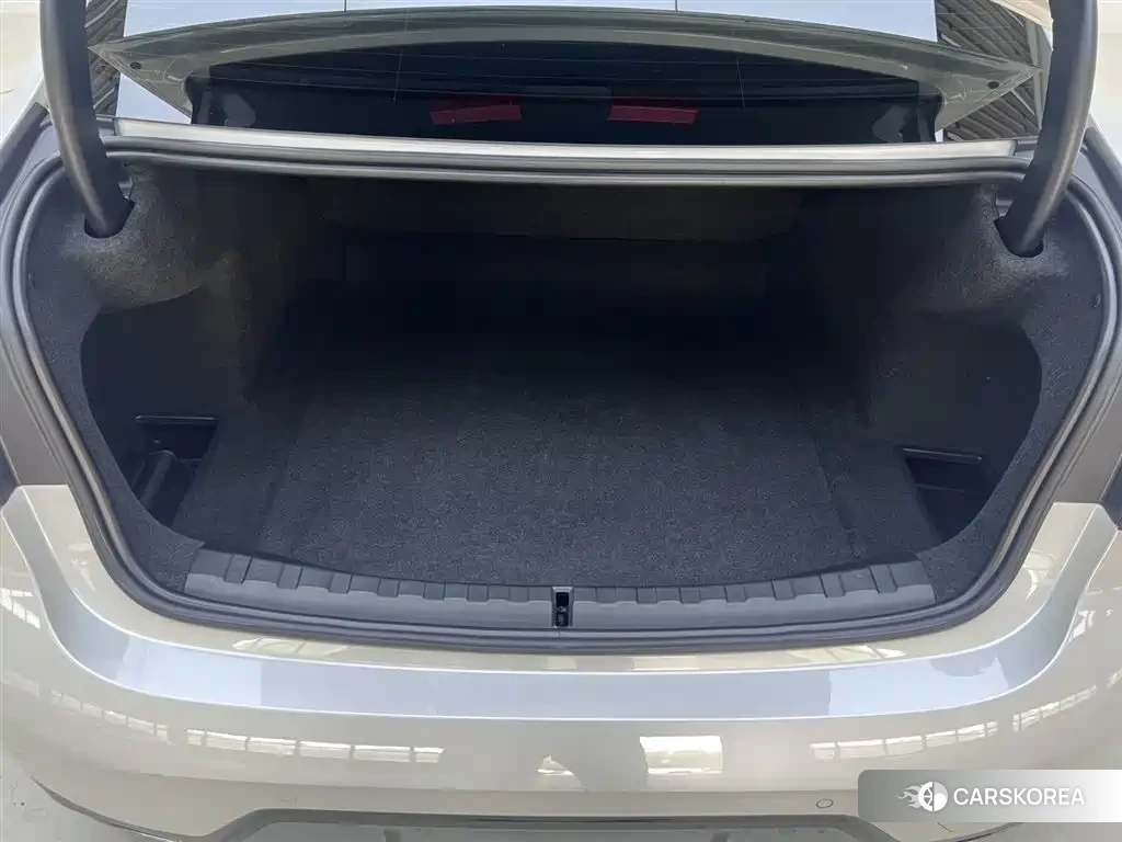BMW 3 series id 4589392 из Китая 9