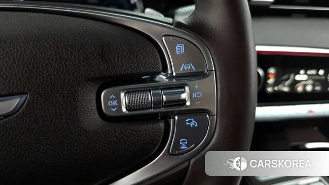 Genesis GV70 id 3839896 из Кореи 9