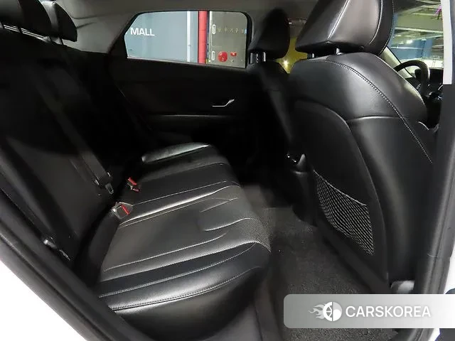 Hyundai Avante (CN7) id 3406965 из Кореи 9