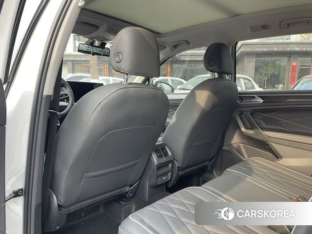 Volkswagen Tiguan L id 4276190 из Китая 9