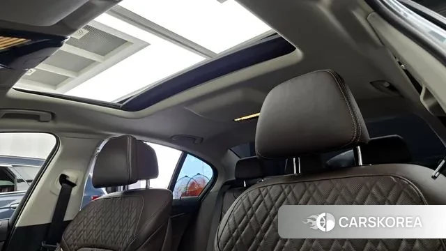 BMW 5 Series (G30) id 3055371 из Кореи 9