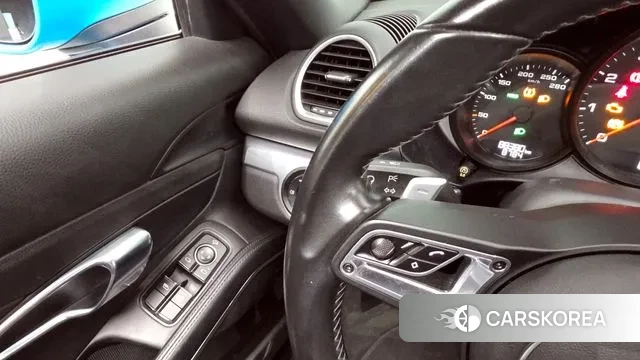 Porsche 718 Boxster id 3350599 из Кореи 9