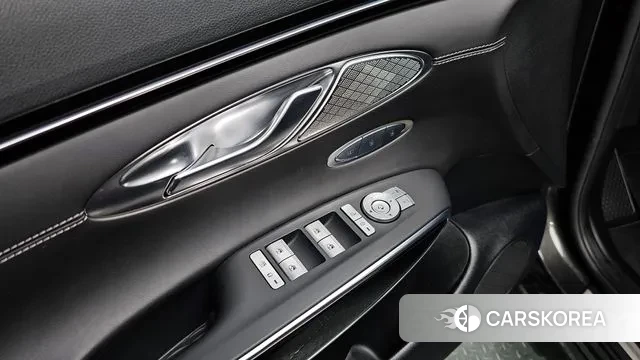 Genesis GV70 id 2471850 из Кореи 9