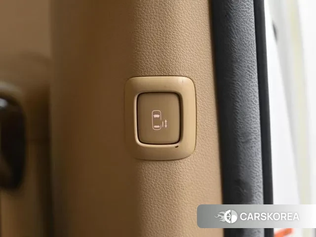 Kia All New Carnival id 3578832 из Кореи 9