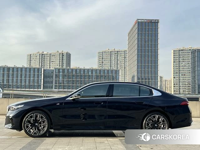 BMW 5 series id 3939513 из Китая 9