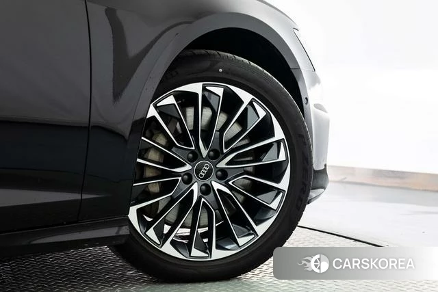 Audi A6L PHEV id 4298335 из Китая 9