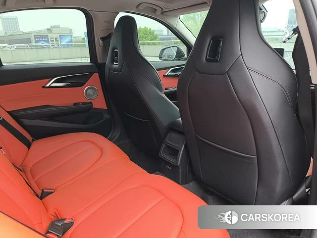 BMW 1 series id 4276284 из Китая 9