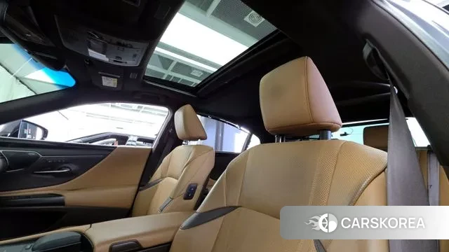 Lexus ES300h 7th generation id 3727223 из Кореи 9