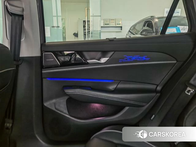 Volkswagen Passat id 4307074 из Китая 9