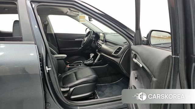 Kia Seltos id 4759698 из Кореи 8
