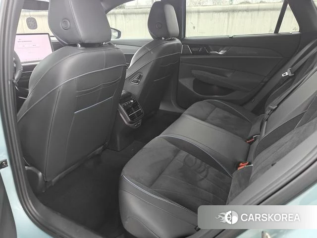 Volkswagen Passat id 3890779 из Китая 8