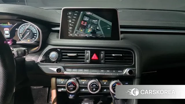 Genesis G70 id 3438975 из Кореи 9