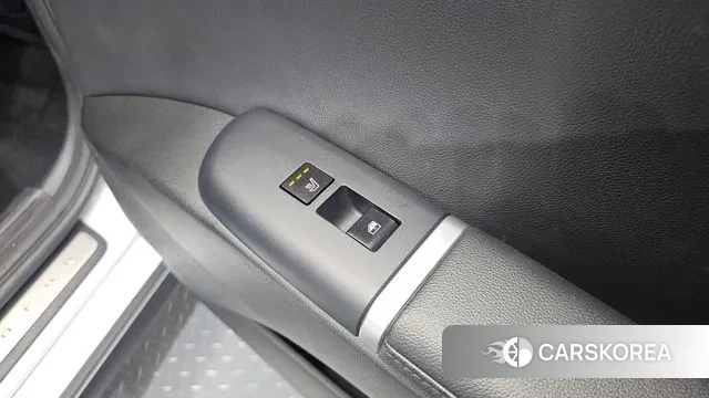 Hyundai Grandeur Hybrid (GN7) id 3432134 из Кореи 9