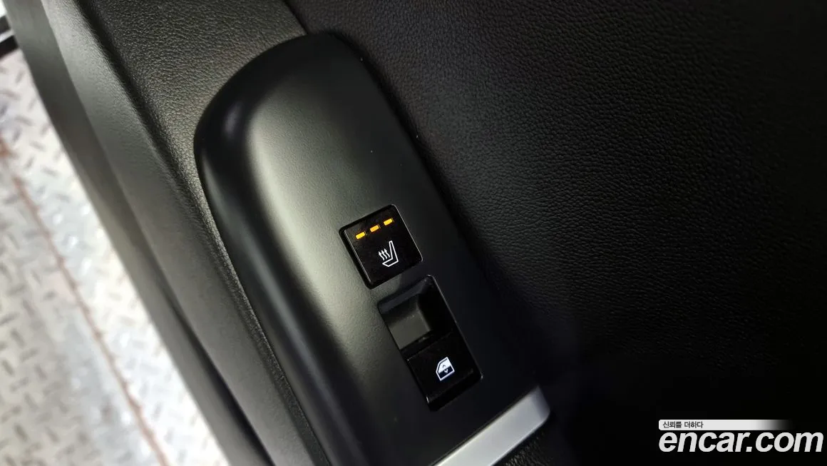 Hyundai Grandeur (GN7) id 2056333 из Кореи 9