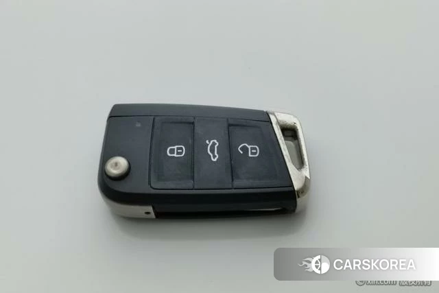Volkswagen Tiguan L id 4307187 из Китая 9