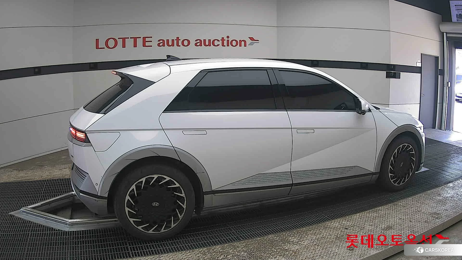 Hyundai IONIQ 5 id 3882032 из Кореи 9