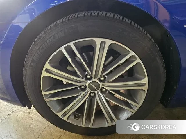 Genesis G80 id 3552943 из Кореи 9