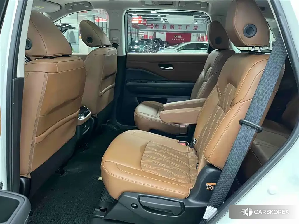 Nissan Pathfinder id 4538602 из Китая 9