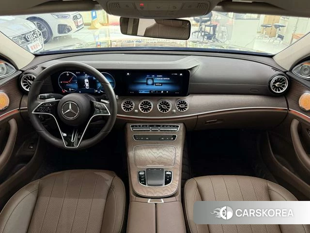 Mercedes-Benz E-class id 4275750 из Китая 9