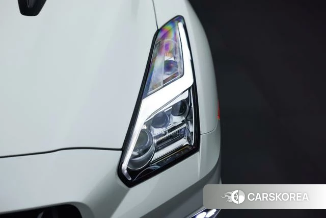 Nissan GT-R id 4333928 из Китая 9