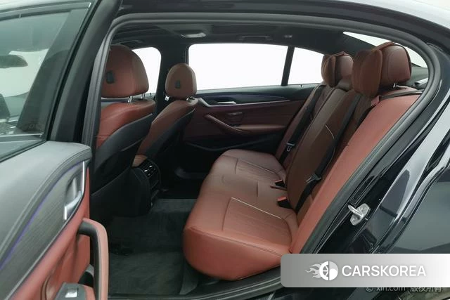 BMW 5 series id 4300317 из Китая 9