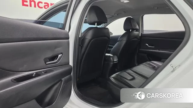 Hyundai Avante (CN7) id 3394934 из Кореи 9