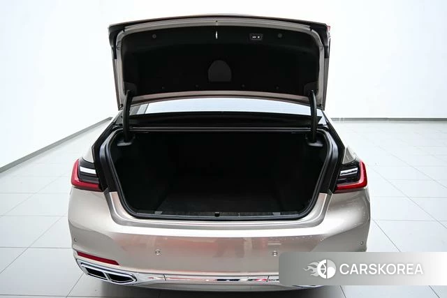 BMW 7 series id 4263942 из Китая 9