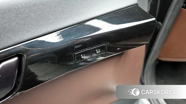 Hyundai Grandeur (GN7) id 3555242 из Кореи 9