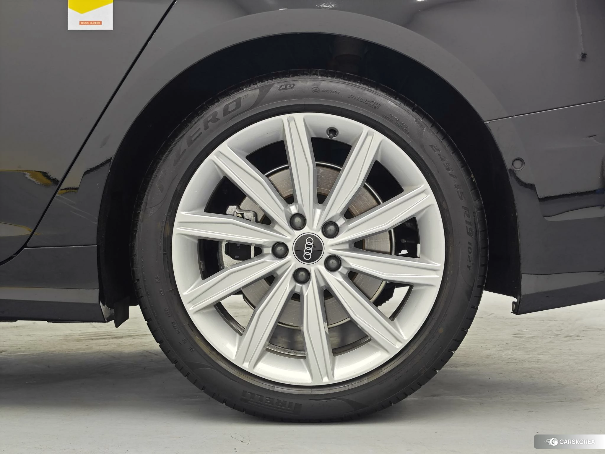 Audi A6L id 4453813 из Китая 9