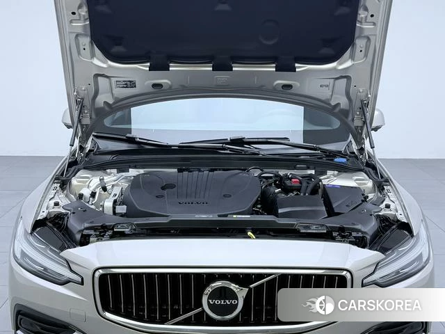 Volvo S60 id 3902213 из Китая 9