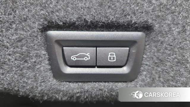 BMW 5 Series (G60) id 4499278 из Кореи 9
