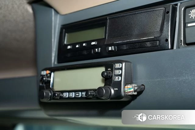 Mercedes-Benz Unimok U5000 SUV id 4239454 из Китая 9