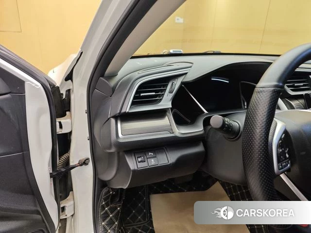 Honda Civic id 4220907 из Китая 9