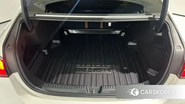 Mercedes-Benz E-Class W214 id 2914832 из Кореи 9