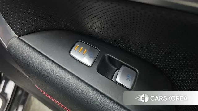 Genesis G70 id 3578804 из Кореи 9