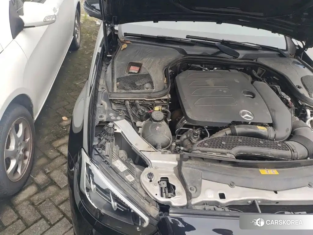 Mercedes-Benz E-Class id 4622383 из Китая 9