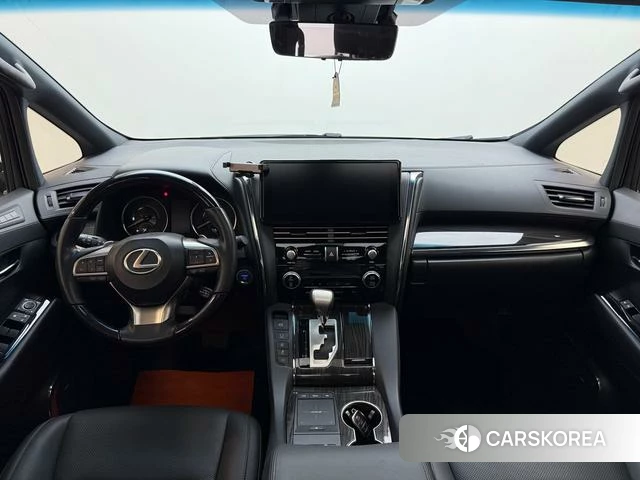 Lexus LM id 4259793 из Китая 9