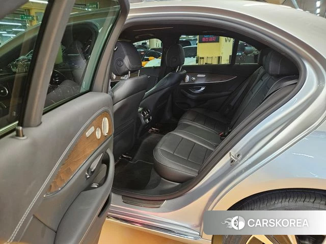 Mercedes-Benz E-Class W213 id 4641946 из Кореи 9
