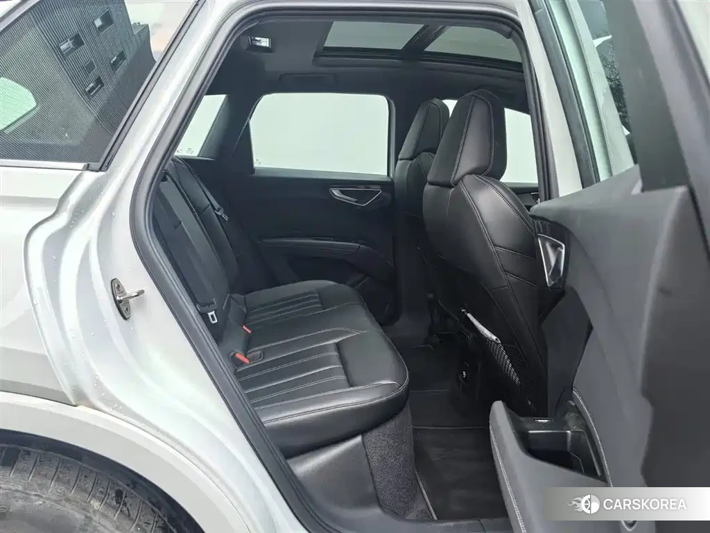 Audi Q4 e-tron id 4679510 из Китая 9