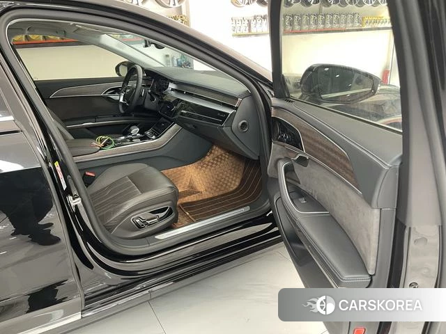 Audi A8 id 4240805 из Китая 9