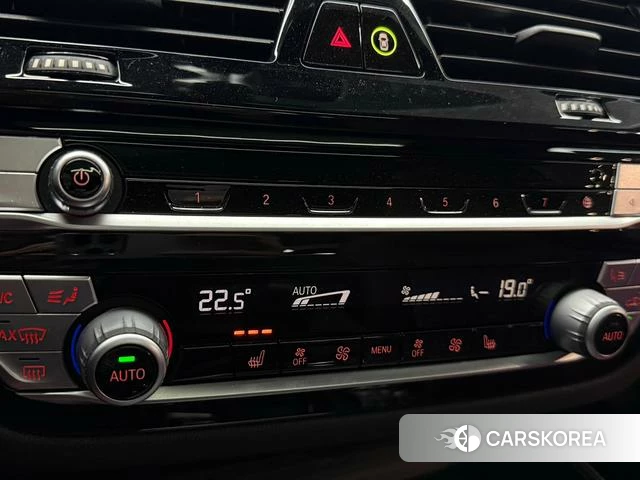 BMW 5 series PHEV id 4240666 из Китая 9
