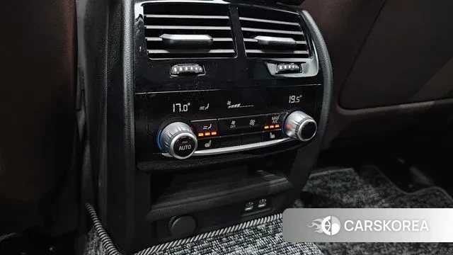 BMW 5 Series (G30) id 3011708 из Кореи 9